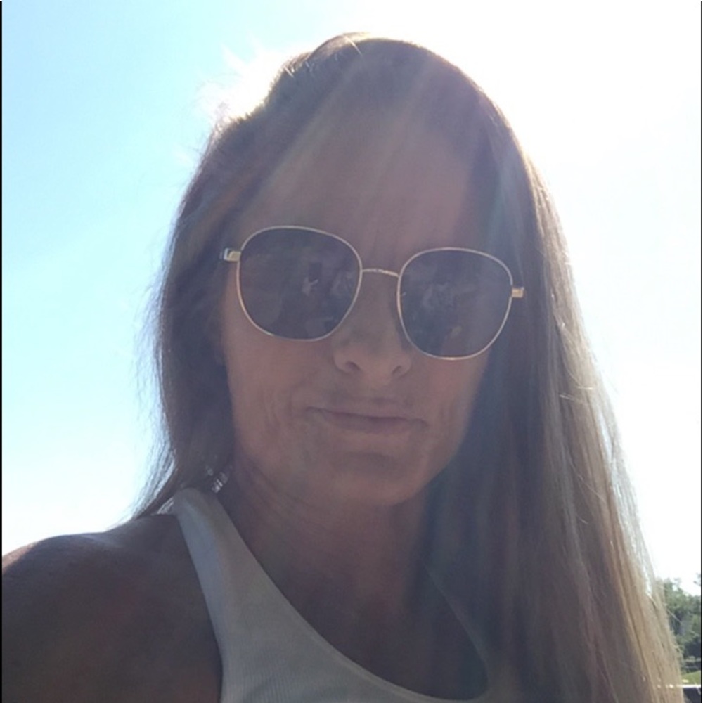 Meet your Posher, Tina